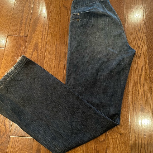 Citizens of humanity vintage size 26. Hemmed inseam 29 in. outseam 37in. - Picture 2 of 5